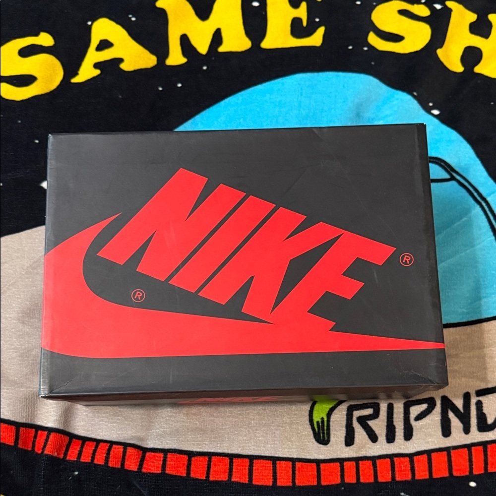 Air Jordan2 Retro 'Chicago Home.                ( Replacement Box) - Picture 12 of 12